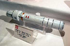 1/12スケール「ビームサーベル」をどうぞ：ぶ、武器はないのか