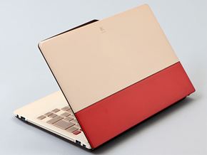 写真で見る「Floral Kiss」2014年夏モデル――“女性を輝かせるPC”とは