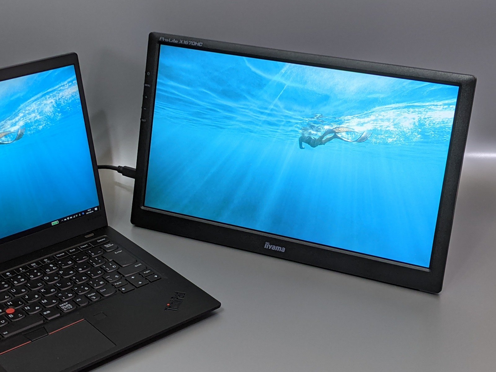 5年保証で実売2万円台！ マウスの15.6型モバイルディスプレイ「ProLite