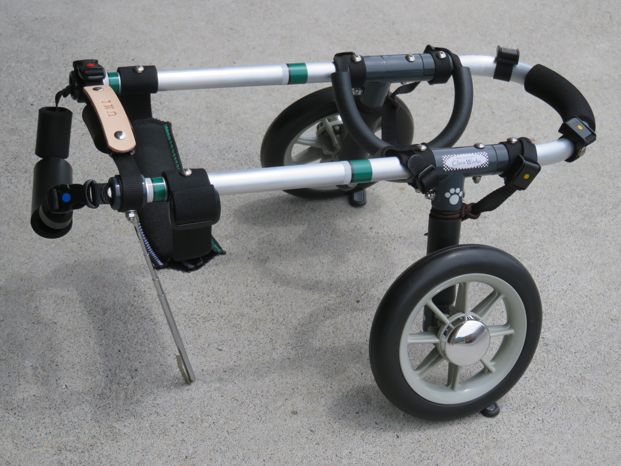 犬用車いす 中型犬用 クララワークス 高さ調整可能 犬の車椅子 犬用