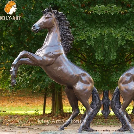ライフサイズの銅製の立ち上がる馬の彫刻像の販売 - 中国 ブロンズ動物