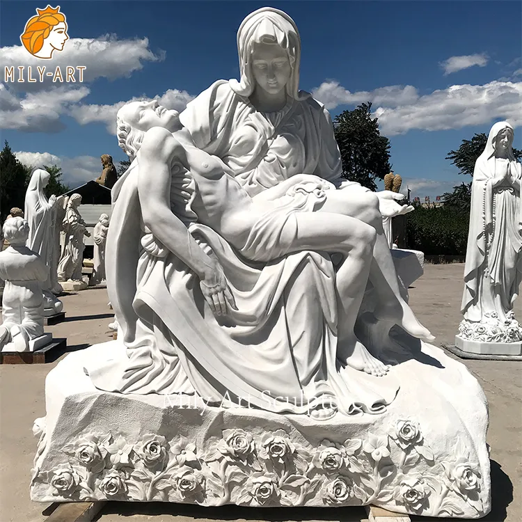 有名なミケランジェロの母マリアの彫刻 手彫りの白い大理石 ラ・ピエタ