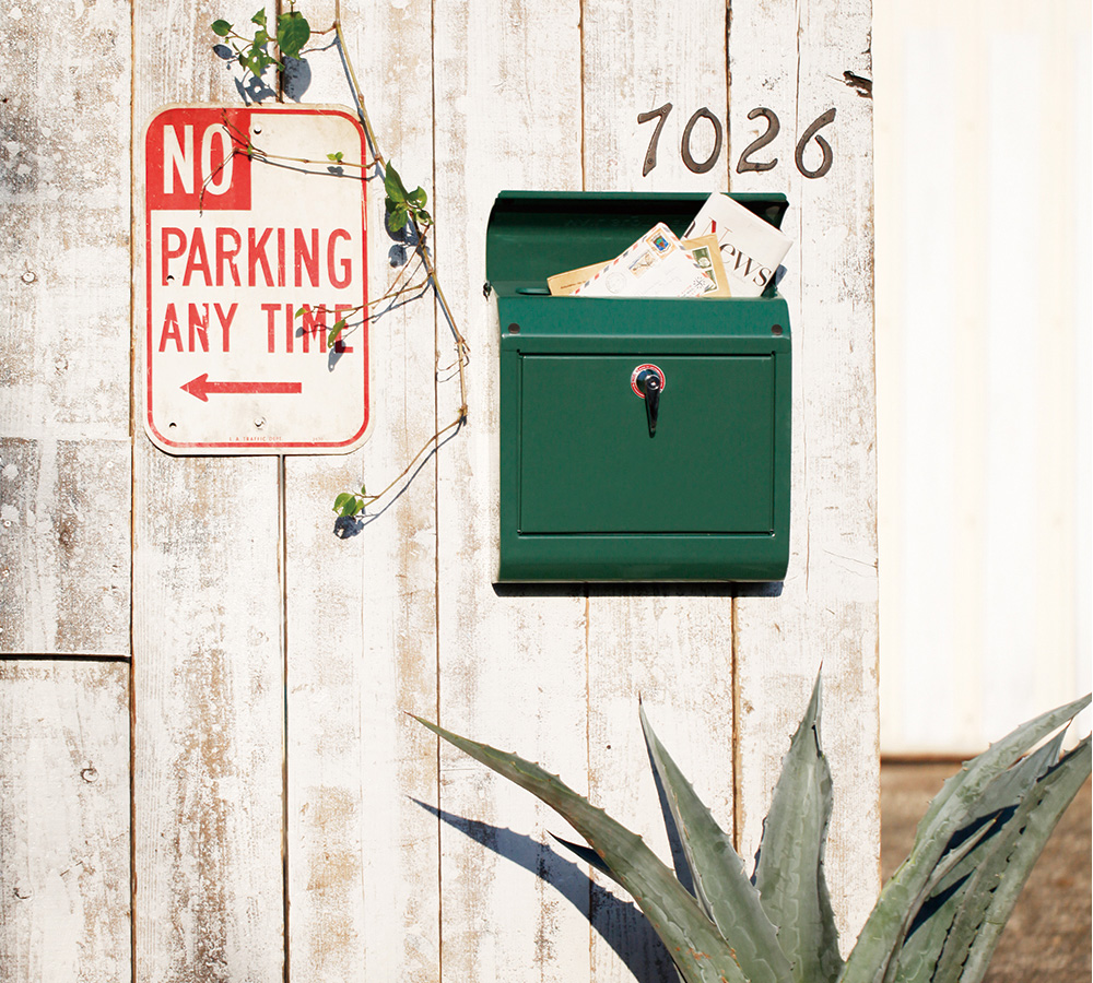 アメリカンなレトロデザインのポスト Mail box 1（メールボックス 1