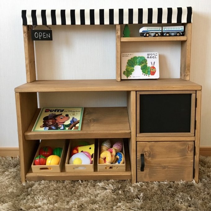 表紙の見える絵本棚 ハンドメイド・W90㎝・みつろう仕上げ 表紙の