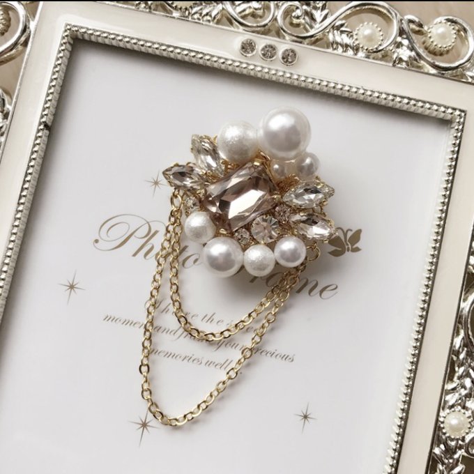 キラキラ☆ ビジュー パール ブローチ small チェーン付 - POP TRAIN