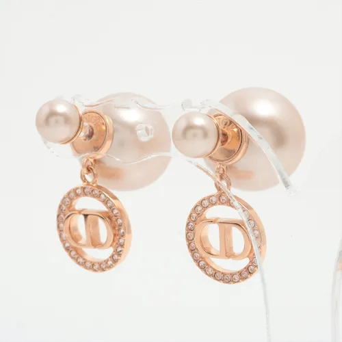 Dior ピンクパール ピアス(両耳用) Dior ピンクパール ピアス(両耳用
