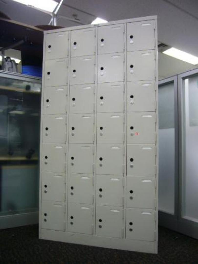愛知 27人用ロッカー シューズボックス 中古 南京錠タイプ 愛知 27人
