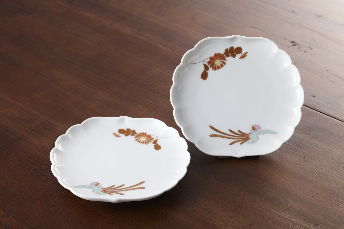 明治記念館限定 菊鳳凰 ペア菊割和皿 | 明治記念館オンライン
