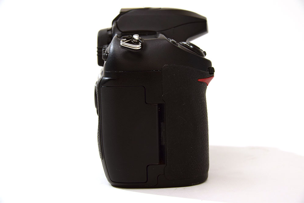 ニコン D200ボディ 中古カメラ・レンズ販売サイト | メディアジョイカメラ