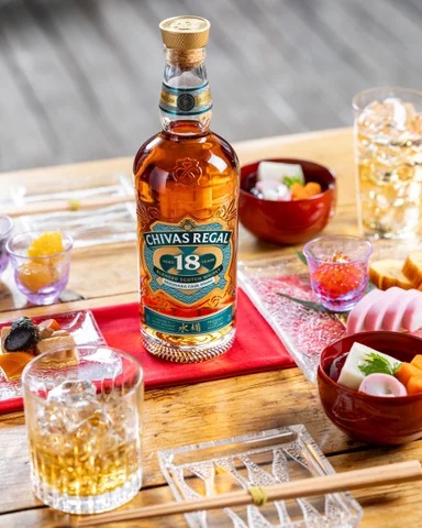 シーバスリーガル 18年 ミズナラカスクフィニッシュ 正規 箱入り