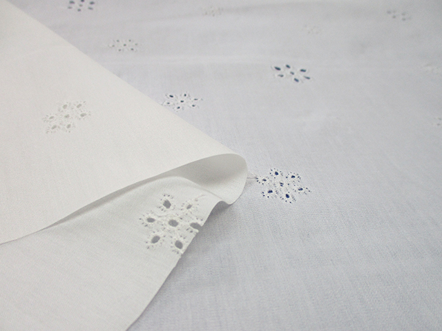 SALE】綿ブロードレース 花柄（012941）112cm巾 | ひなたファブリック