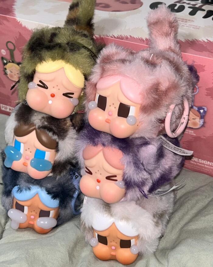 新品未開封 CRYBABY ぬいぐるみペンダント クライベイビー 2個 新品未