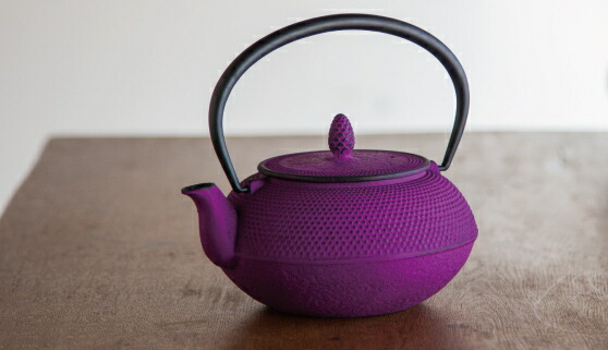 楽天市場】【送料無料】南部鉄器 急須 アラレ 0.6L 新パープル カラー