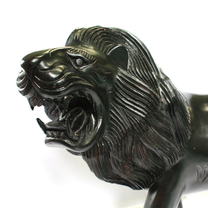 展示品、現品限りの特別価格】高級天然木 黒檀 ライオン 獅子 置物