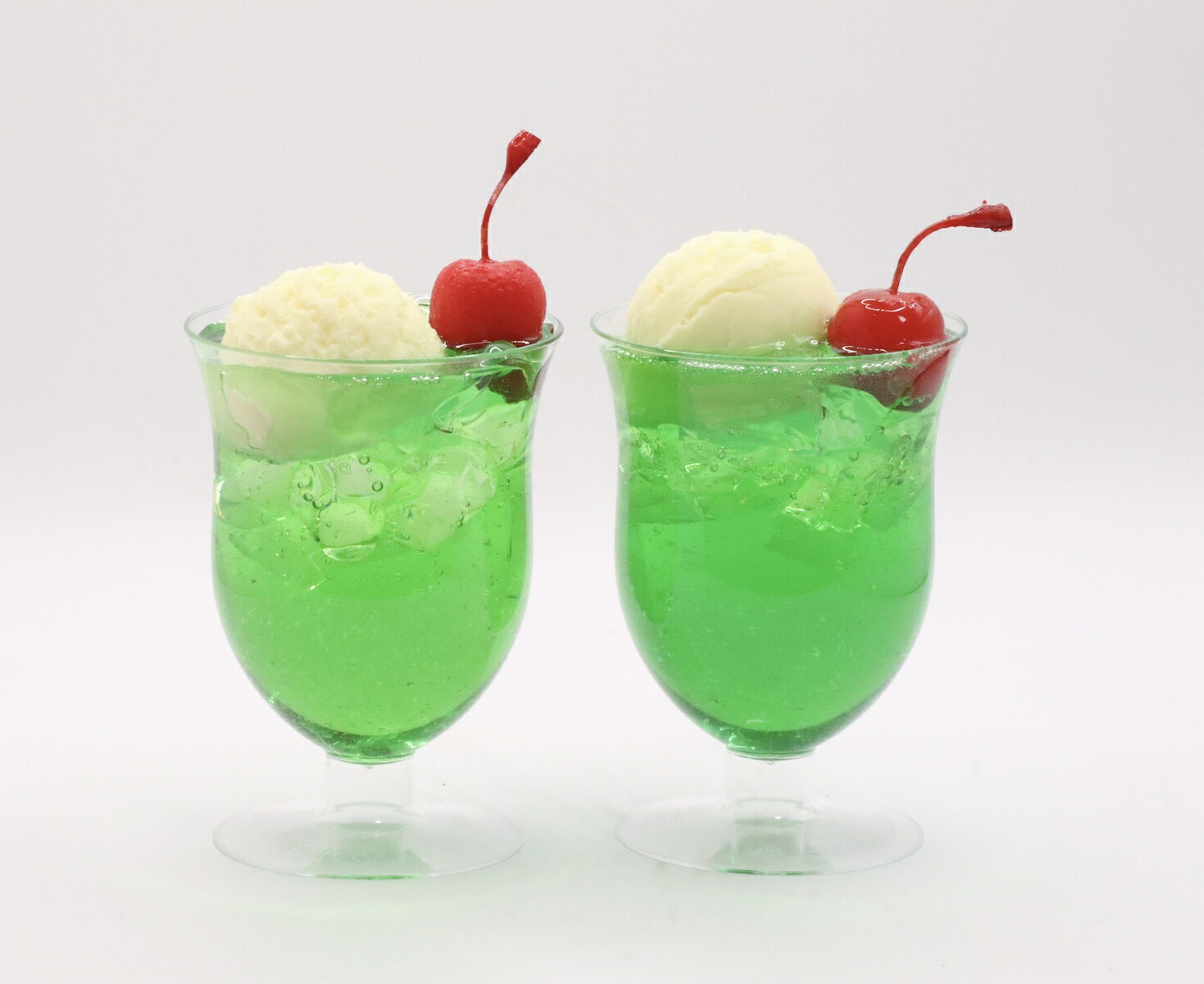 食品サンプル まいづる 実物大 クリームメロンソーダ チェリー付き