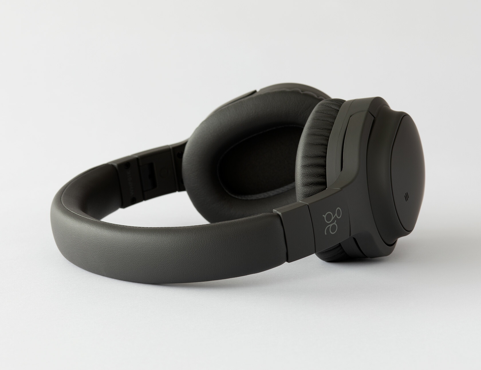 楽天市場】ag公式 WHP01K BLACK DARK GRAY CREAM ワイヤレスヘッドホン