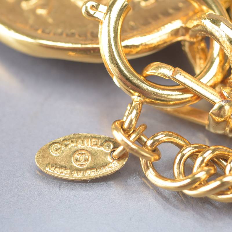 シャネルヴィンテージチェーンベルトレアネックレスにも