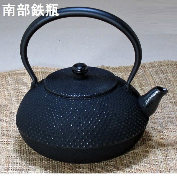 鋳鉄製 鉄瓶 船と花模様 鋳鉄製 鉄瓶 船と花模様 種類から探す | まい