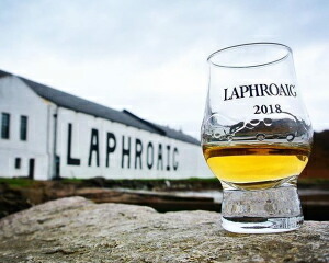 楽天市場】ラフロイグ ロア 48度 箱付 700ml 包装不可 : 酒類の総合