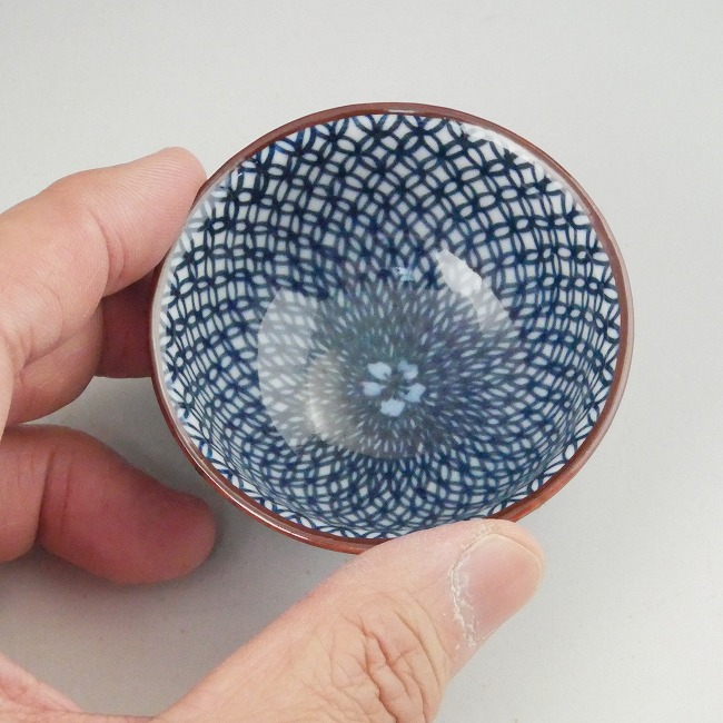 染付七宝書詰平盃 孝峰 - 京焼清水焼 松韻堂