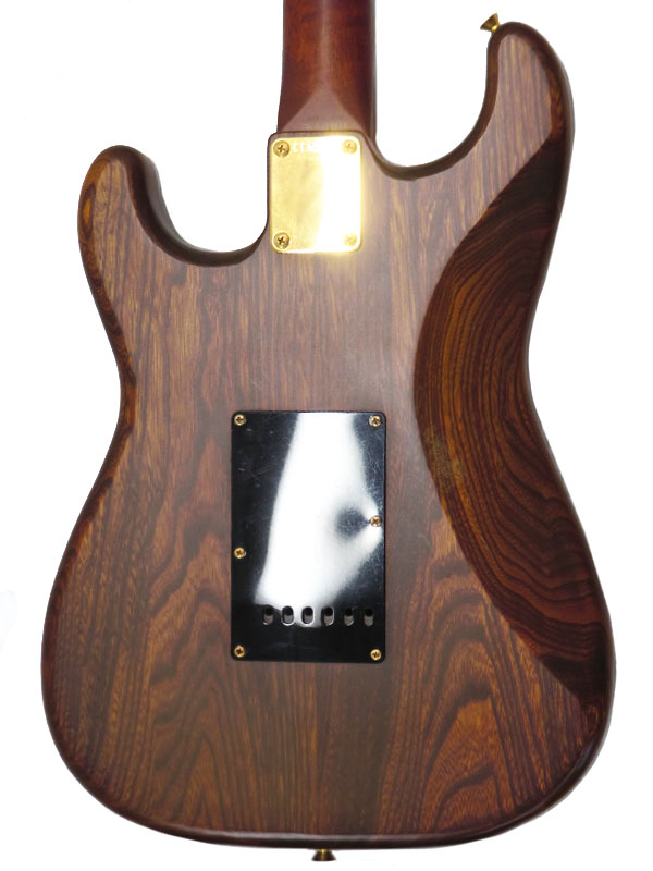 Fender Japan】フェンダージャパン『エレキギター』Order ST62 Walnut