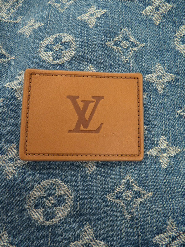 シュプリーム ステッカー ルイ.ビトン柄 Supreme Louis Vuitton