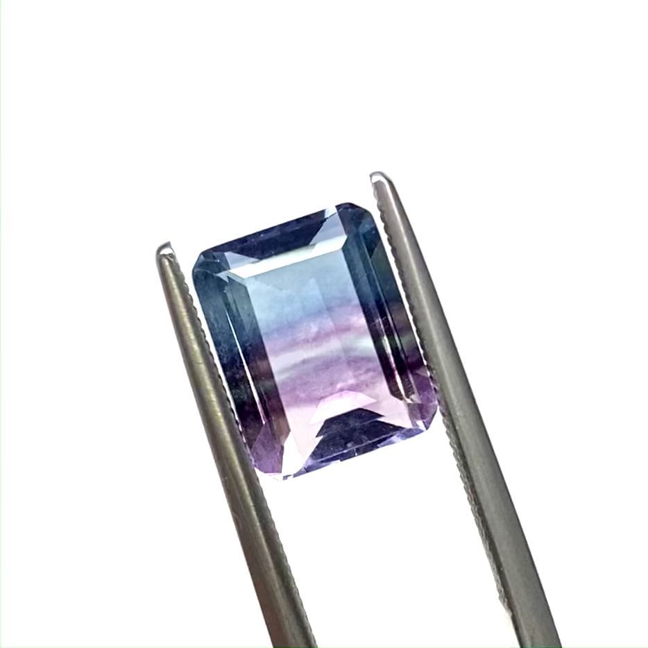 パーティカラーフローライト(宝石名パーティカラード・フルオライト