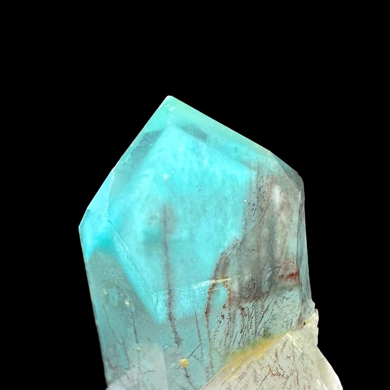 アホイト＆パパゴアイトを解説 | 価値高騰中の数限られた希少石の魅力