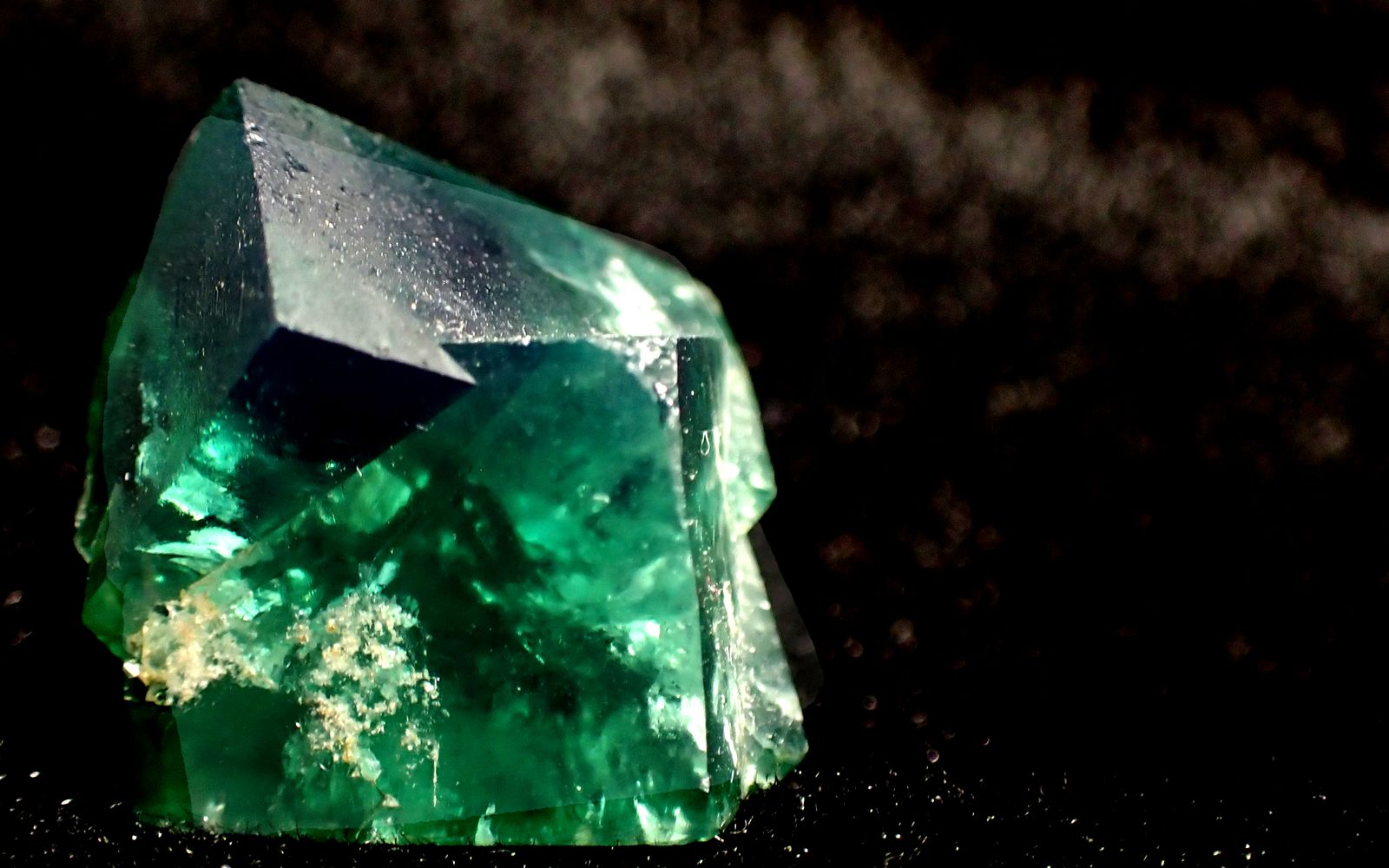 た*し様 フローライト 蛍石 原石 鉱物標本 天然石 220 フローライトの