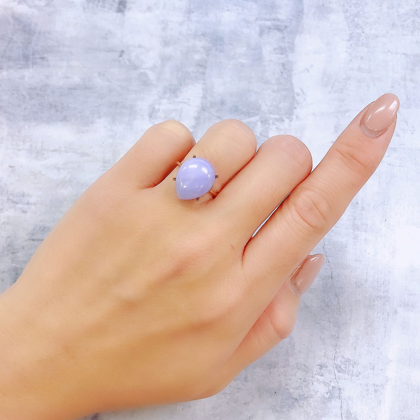 ラベンダー翡翠(宝石名ラベンダー・ジェダイト(翡翠))ビルマ産 ソ付(彩