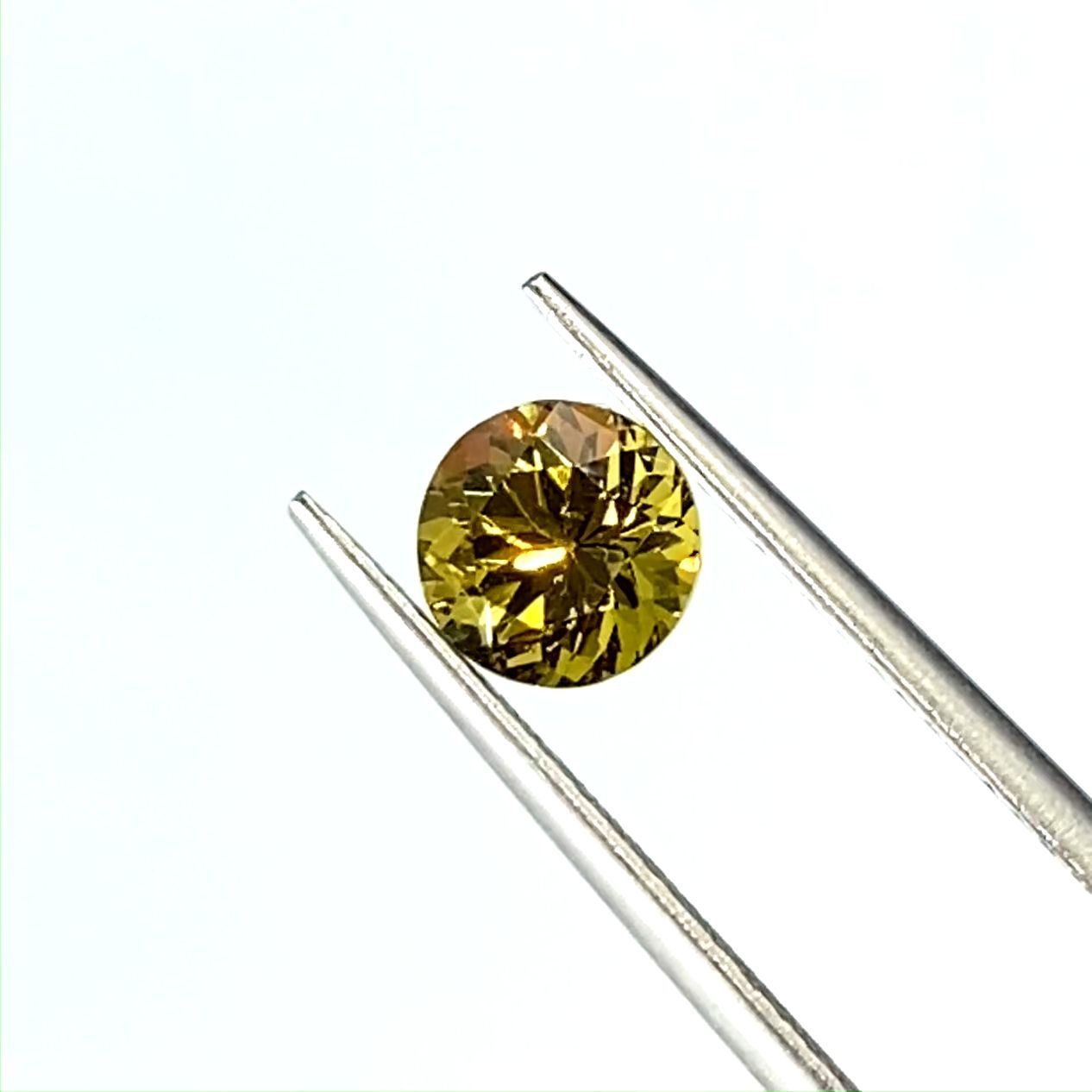 グロッシュラーガーネット(宝石名グロッシュラー・ガーネット