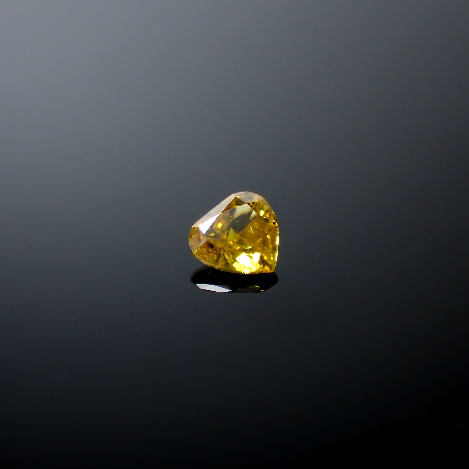 イエローダイヤモンド I-1 | FANCY DEEP ORANGY YELLOW(宝石名