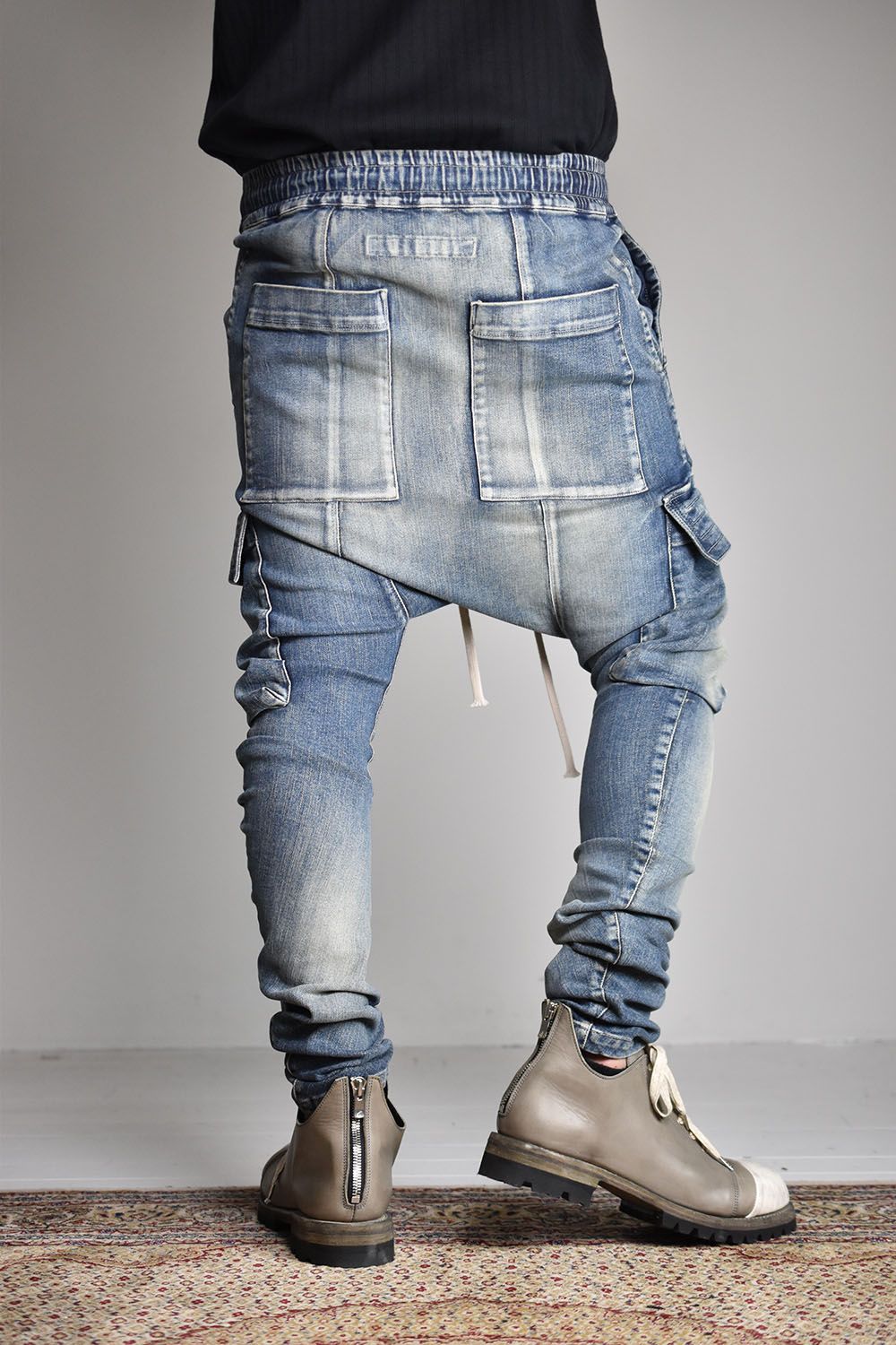 A.F ARTEFACT - Indigo Stretch Denim Saeouel Cargo Skinny Pants
