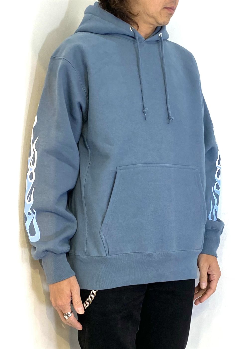 HIDE AND SEEK - ×CARSERVICE HOODED SWEAT SHIRT (D-BLUE) / カー