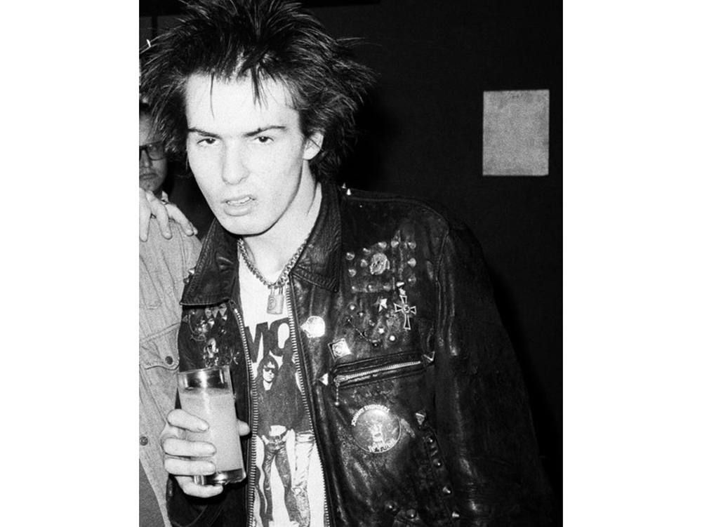 多湿な夜に The Sex Pistols - Anarchy In The U.K | SKANDA