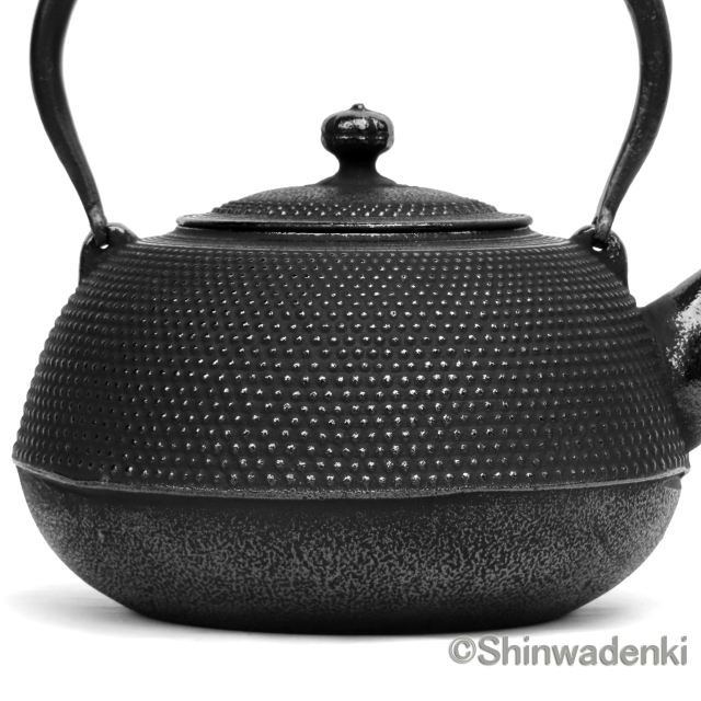 南部鉄器 鉄瓶 平丸アラレ 2.3L OH-318 Shinwadenki