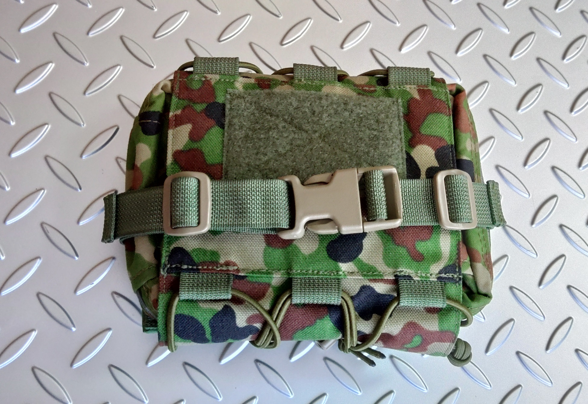 NylonWorks Factory・南蛮堂コラボ商品 SDF medic pouch blowout kit