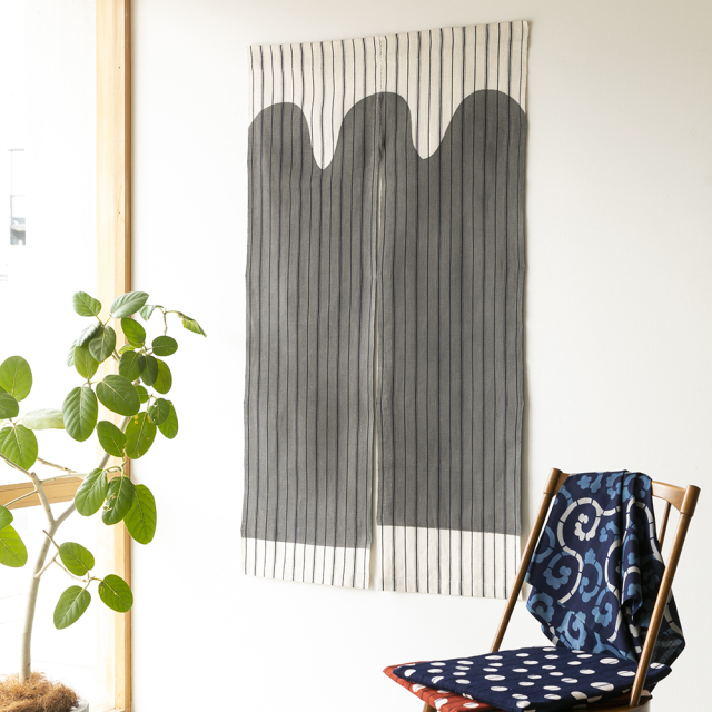 型染めの綿のれん 三つ山（波の山） 山内武志 柚木沙弥郎 芹沢銈介 型