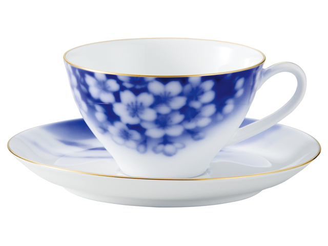 青いドラゴンと桜の花の陶器カップ 青いドラゴンと桜の花の陶器カップ