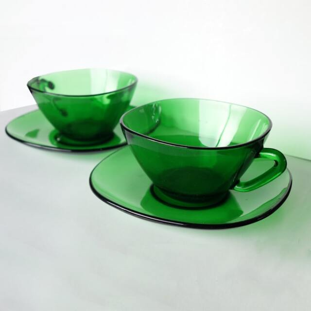 VERECOガラスカップ＆ソーサー グリーン｜北欧家具店アンバーデザイン