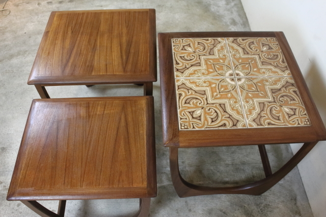 G-PLAN ヴィンテージ タイルトップ ネストテーブル サイドテーブル