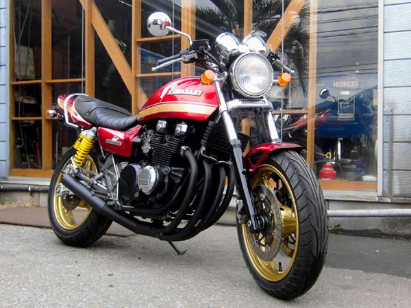 ゼファー400χ Z2仕様外装キット タイガー（キャンディーレッド/ゴールド）