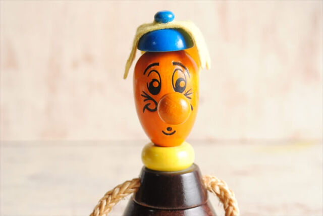 ドイツより ヴィンテージ かわいい木製フィギュア ウッド オブジェ