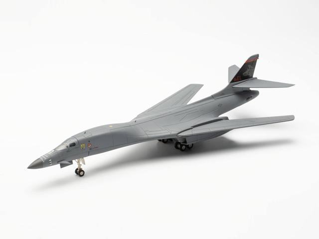 herpa】ロックウェル社アメリカ空軍B-1B爆撃機ランサー1/200 herpa