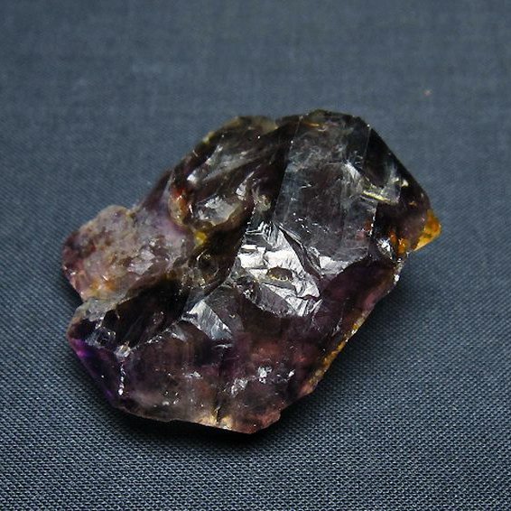 パワーストーン 天然石 スーパーセブン原石[T73-2264]