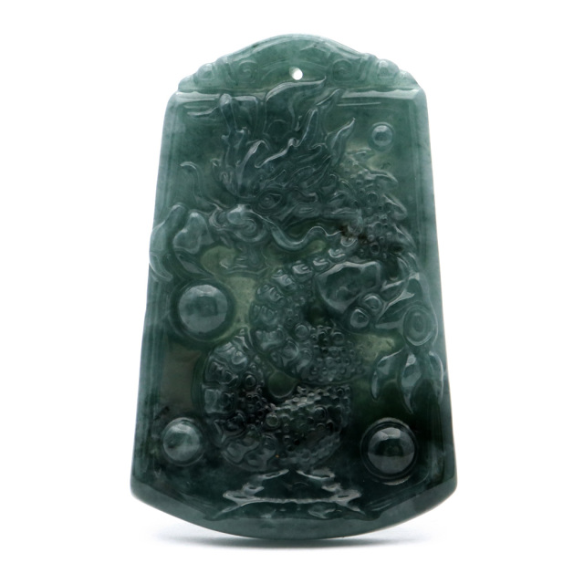 翡翠 | Jade 古来より装飾品として重用された5月の誕生石