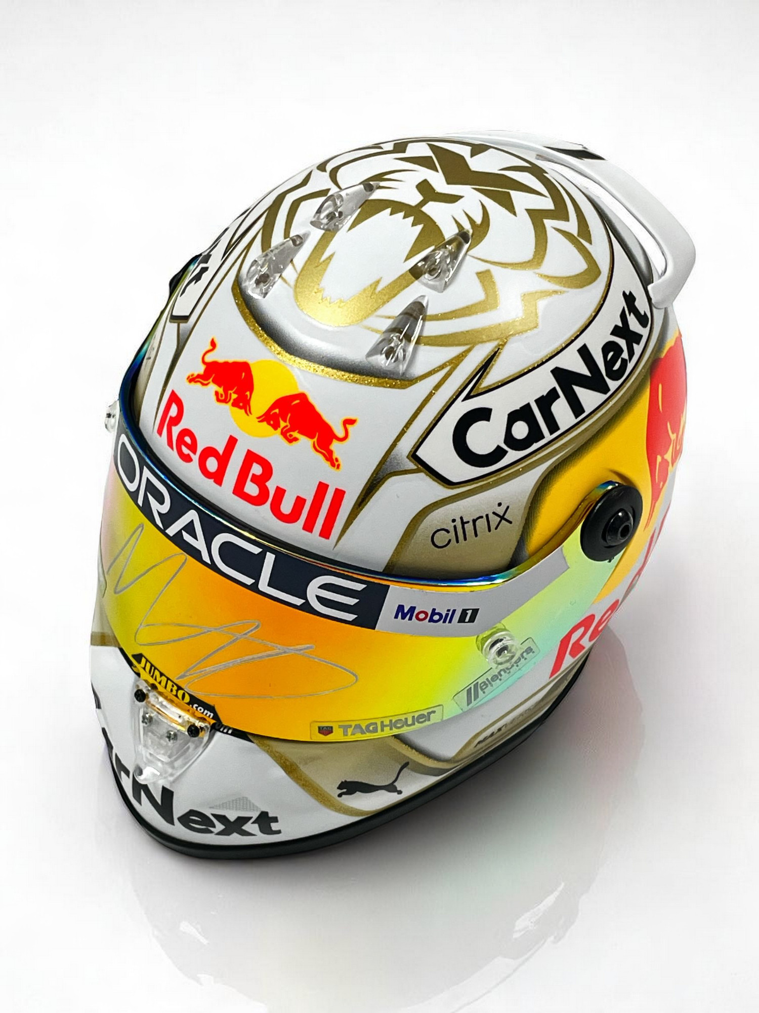 1/2 ヘルメット 2022 M.フェルスタッペン Wチャンピオン2連覇仕様 1⁄2