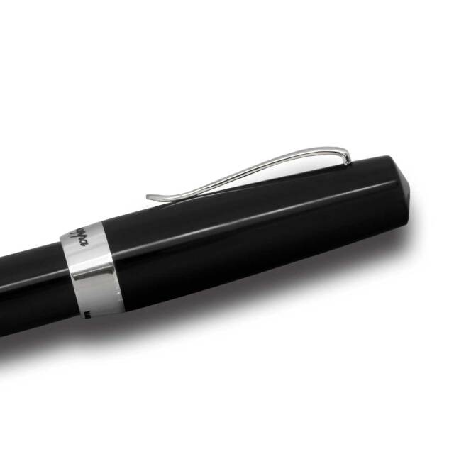 モンテグラッパ（Montegrappa） 万年筆ELMO エルモ 02 BLACK ジェット