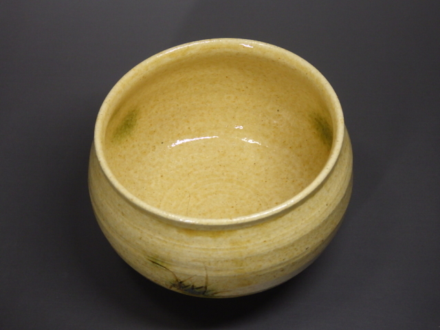 31世加藤唐三郎（黄瀬戸抹茶茶碗）