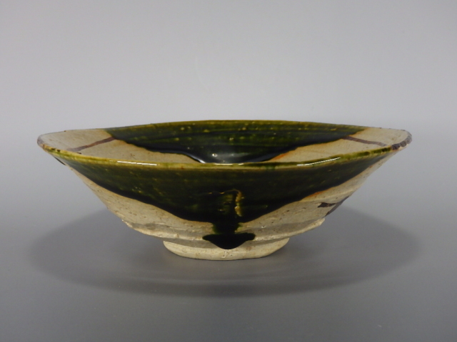 新品 二代 山口錠鉄 作 織部 平茶碗 木箱付き 瀬戸焼織部 抹茶茶わん